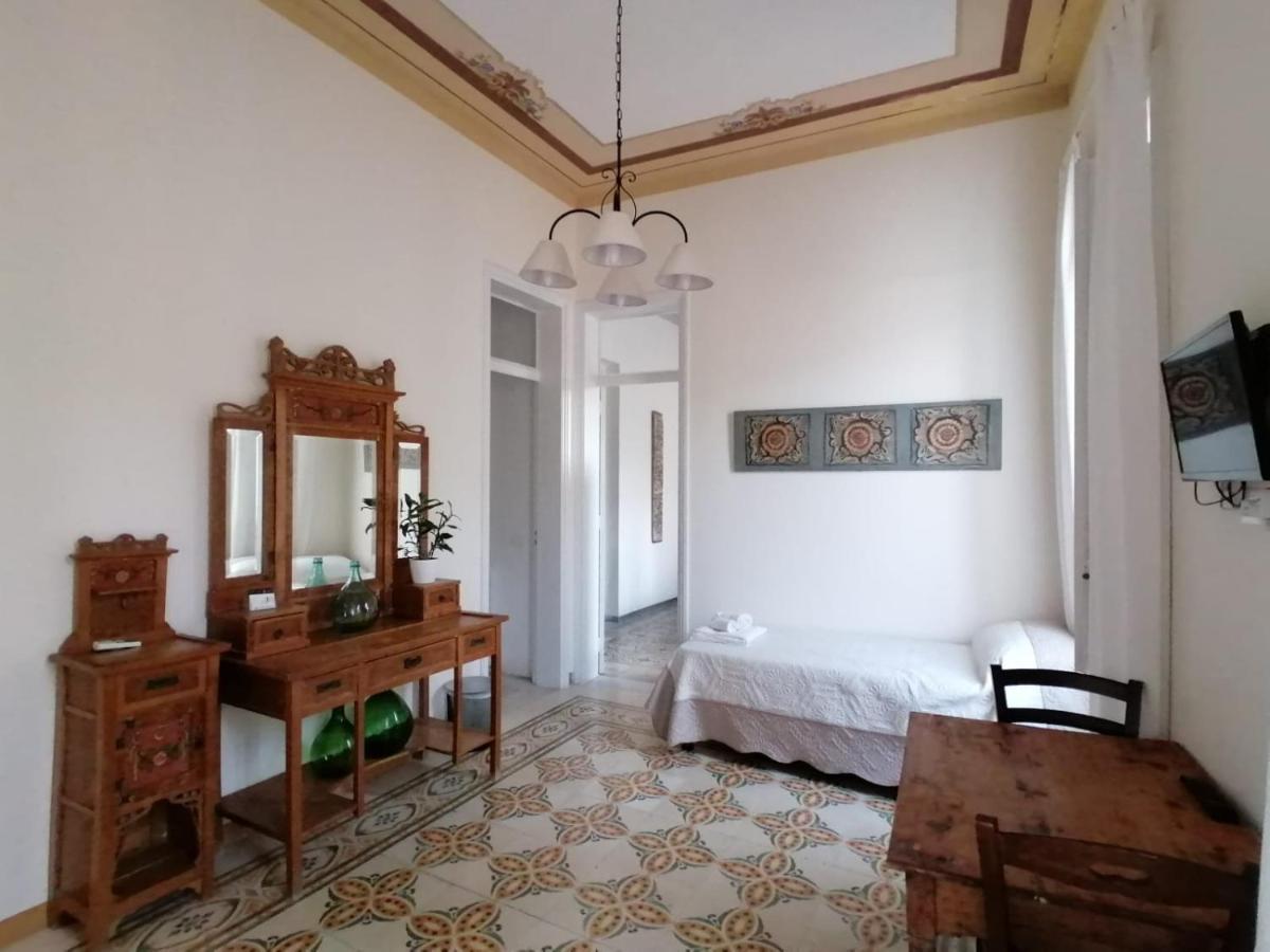 Boutique Rooms And Breakfast Granveliero Τράπανι Εξωτερικό φωτογραφία